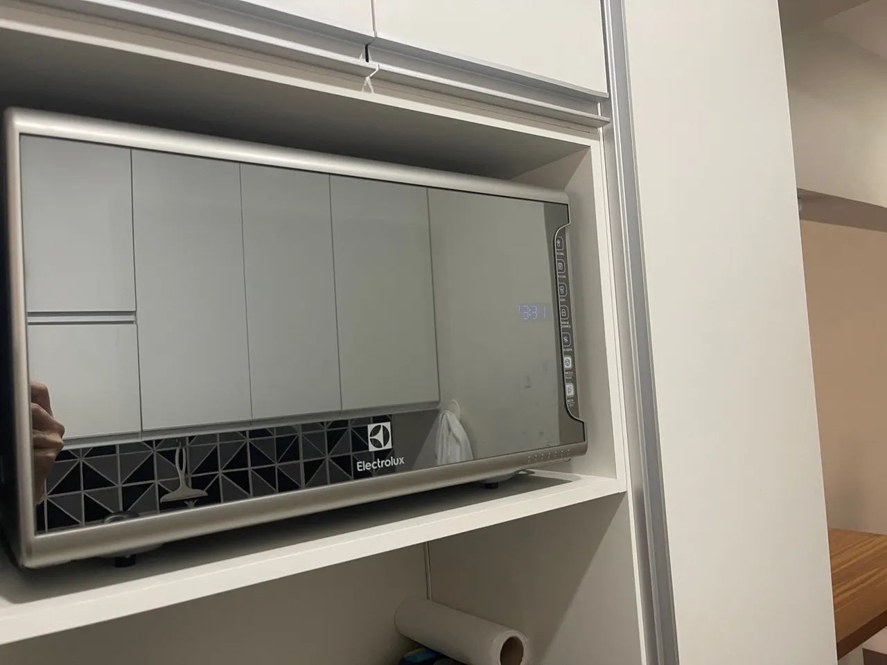 Micro-ondas Electrolux 31 L Inox espelhado 