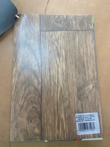 Piso vinílico em manta 