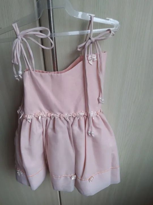 Vestido infantil tamanho 2 3 4 - Foto 4