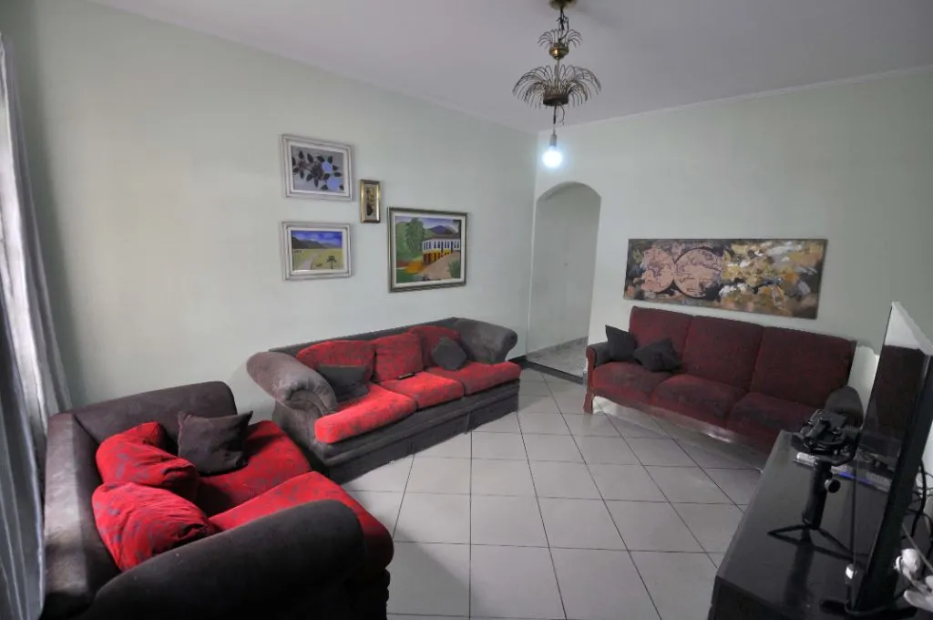 Casa a venda no Km18 Osasco