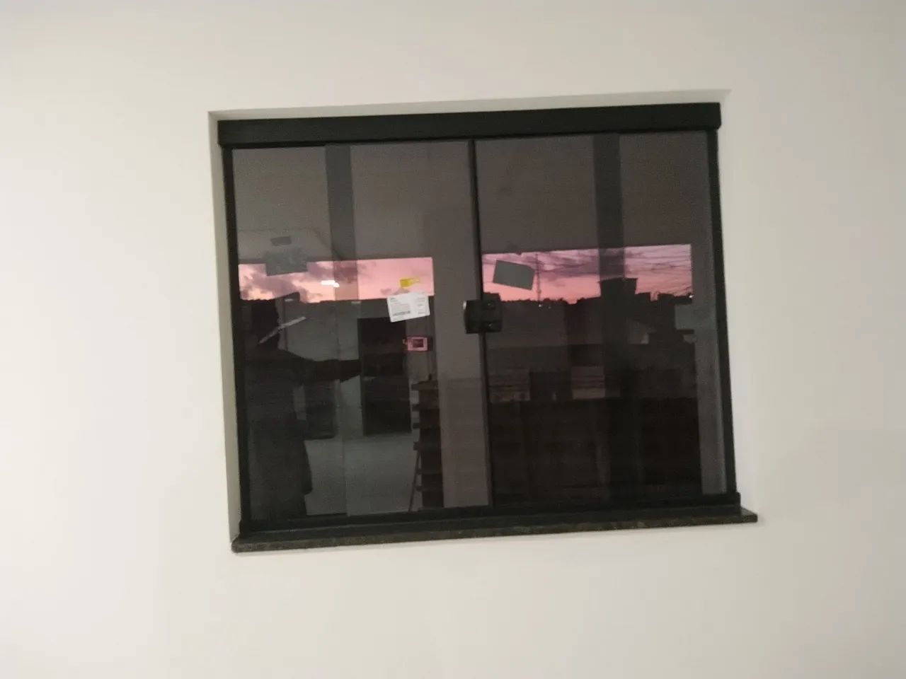 Janelas e guarda corpo em vidro temperado. - Foto 5