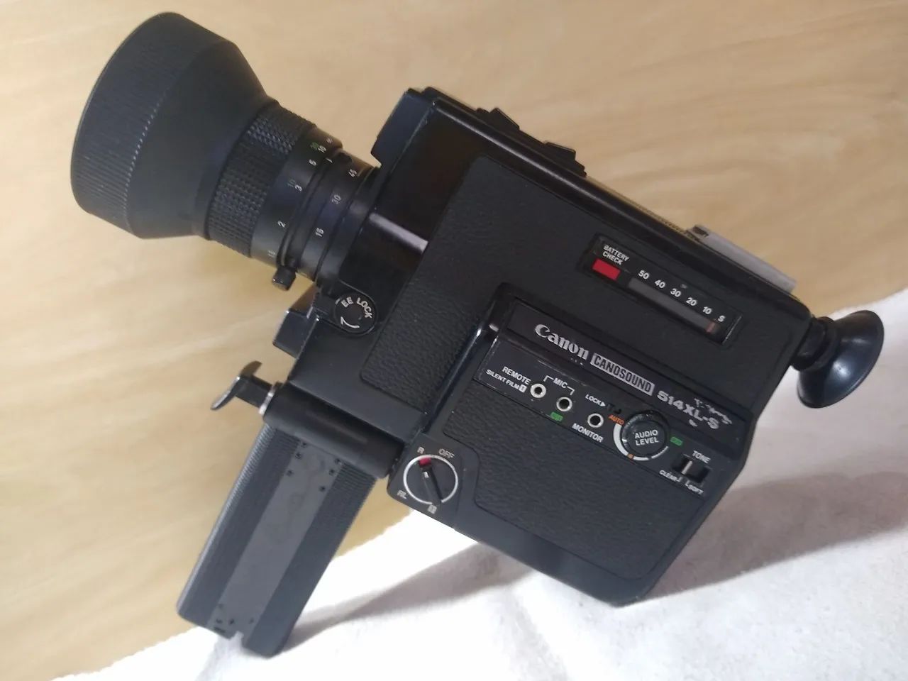 Filmadora Super 8 Canon 514XL-S no estado 