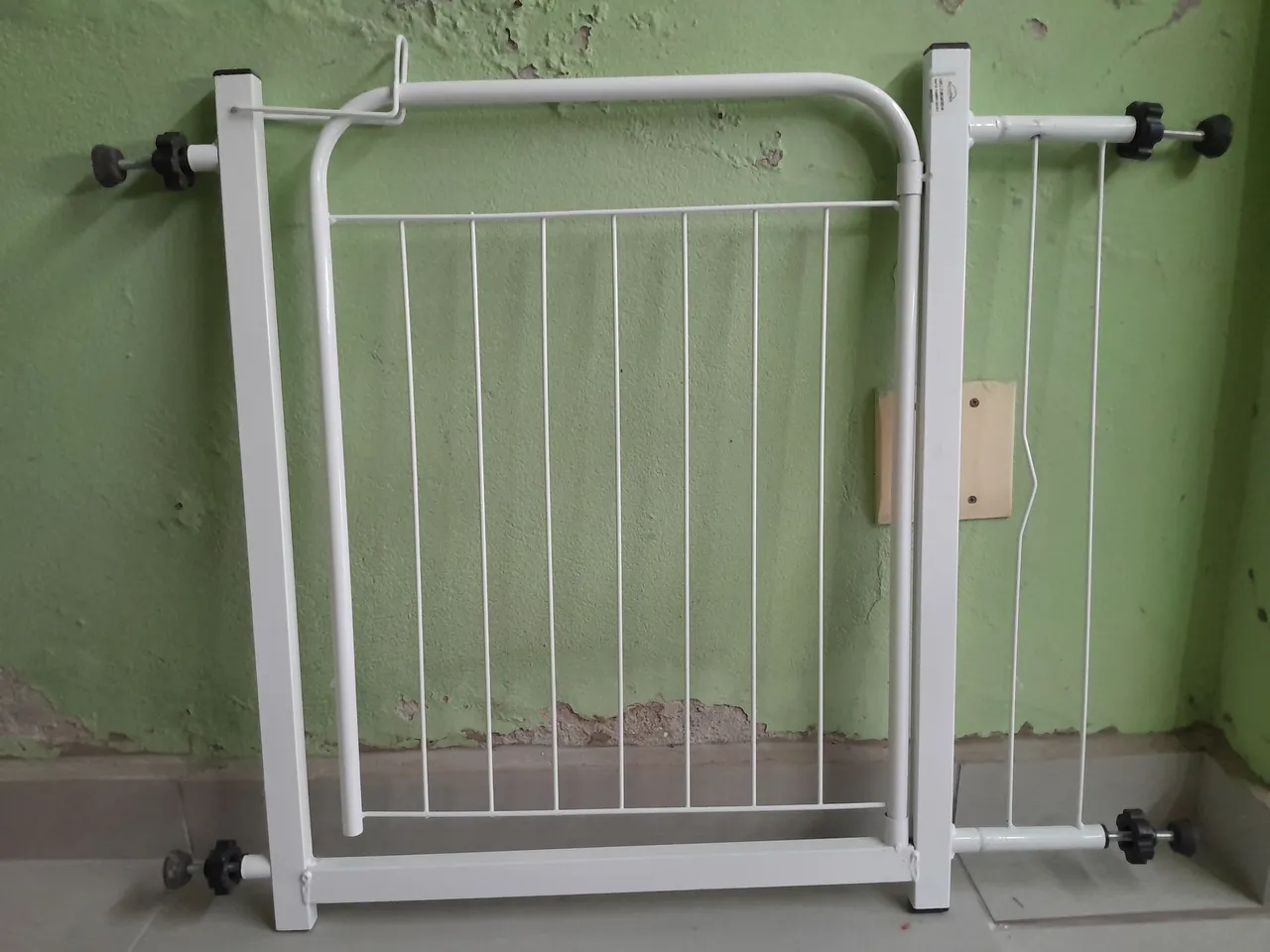 Grade de segurança de pets e criança para porta