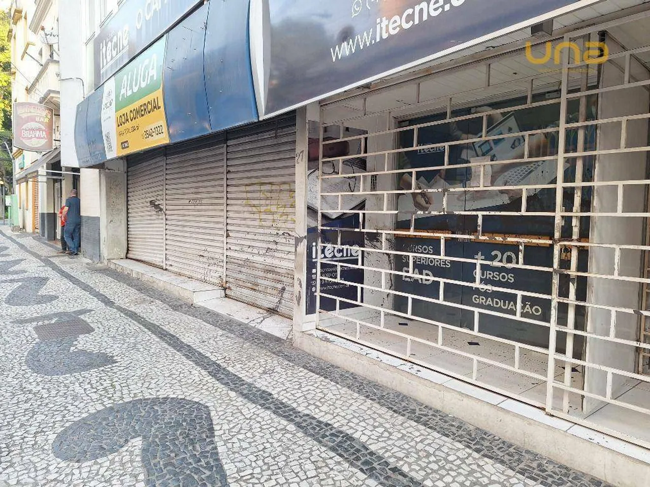 Sala Térrea, para DEPÓSITO, com 250 m² úteis para alugar por R$ 4.660/mês - a 60m Praça Os