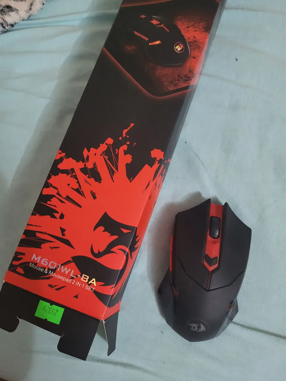 Mouse Gamer Redragon M601WL-BA + Carregador de pilhas