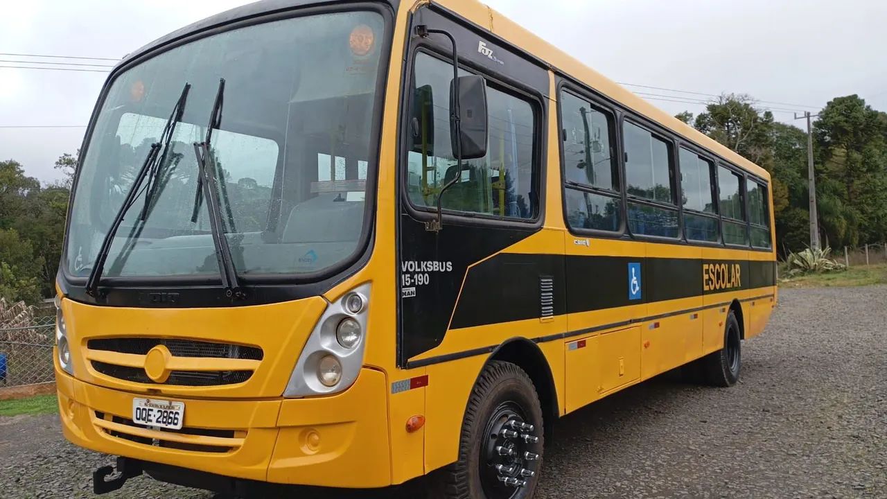 Ônibus escolar 60 lugares 