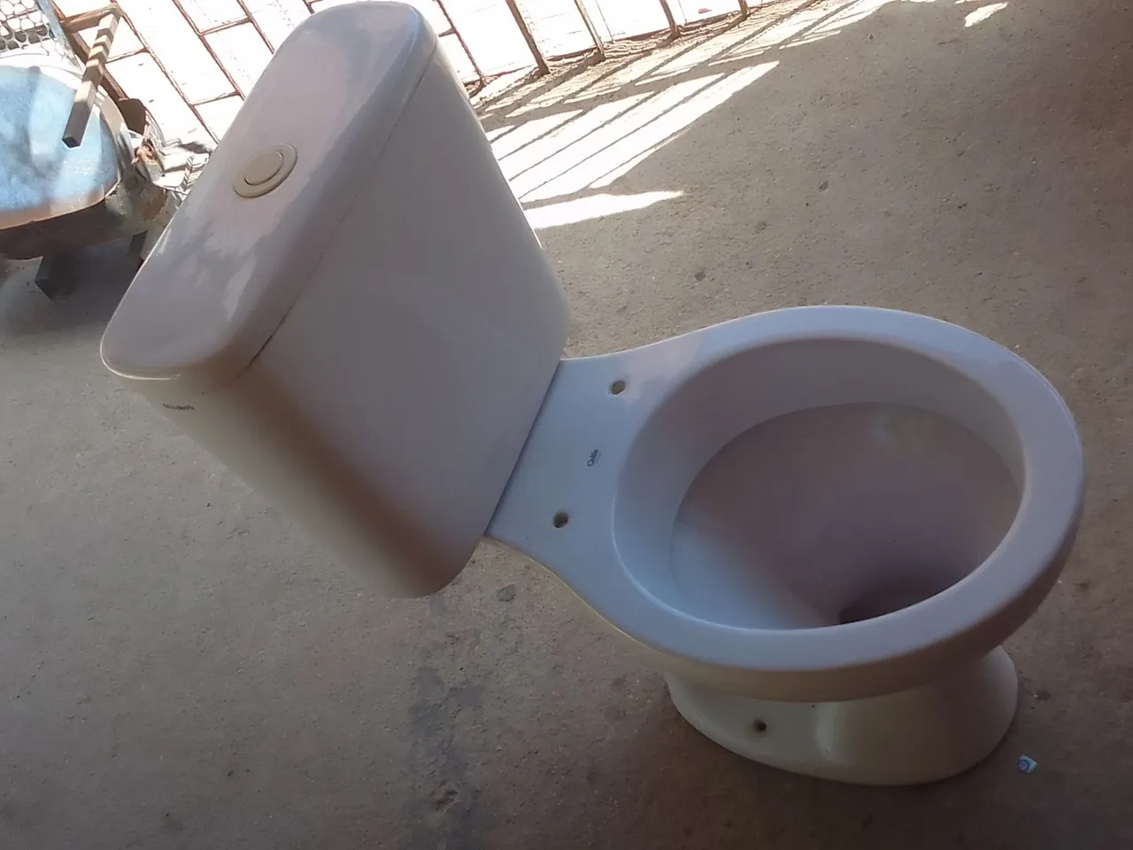 Vaso sanitário de cerâmica