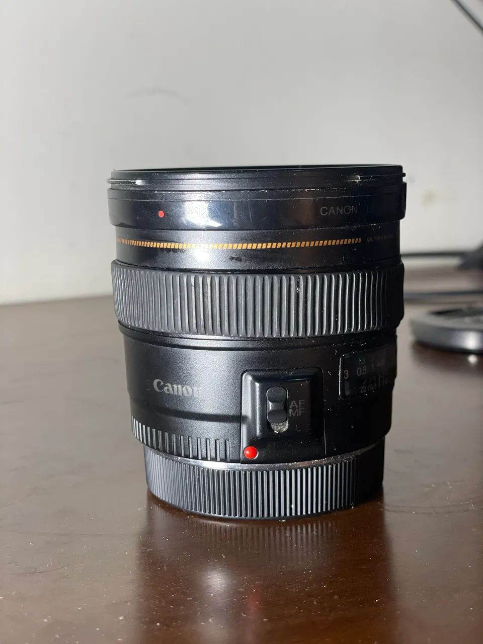 Lente Canon EF 20MM F/2.8 