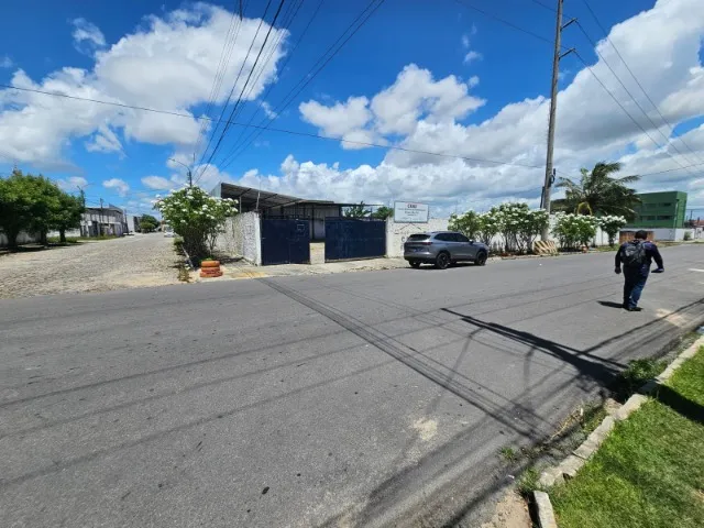 PREDIO COMERCIAL