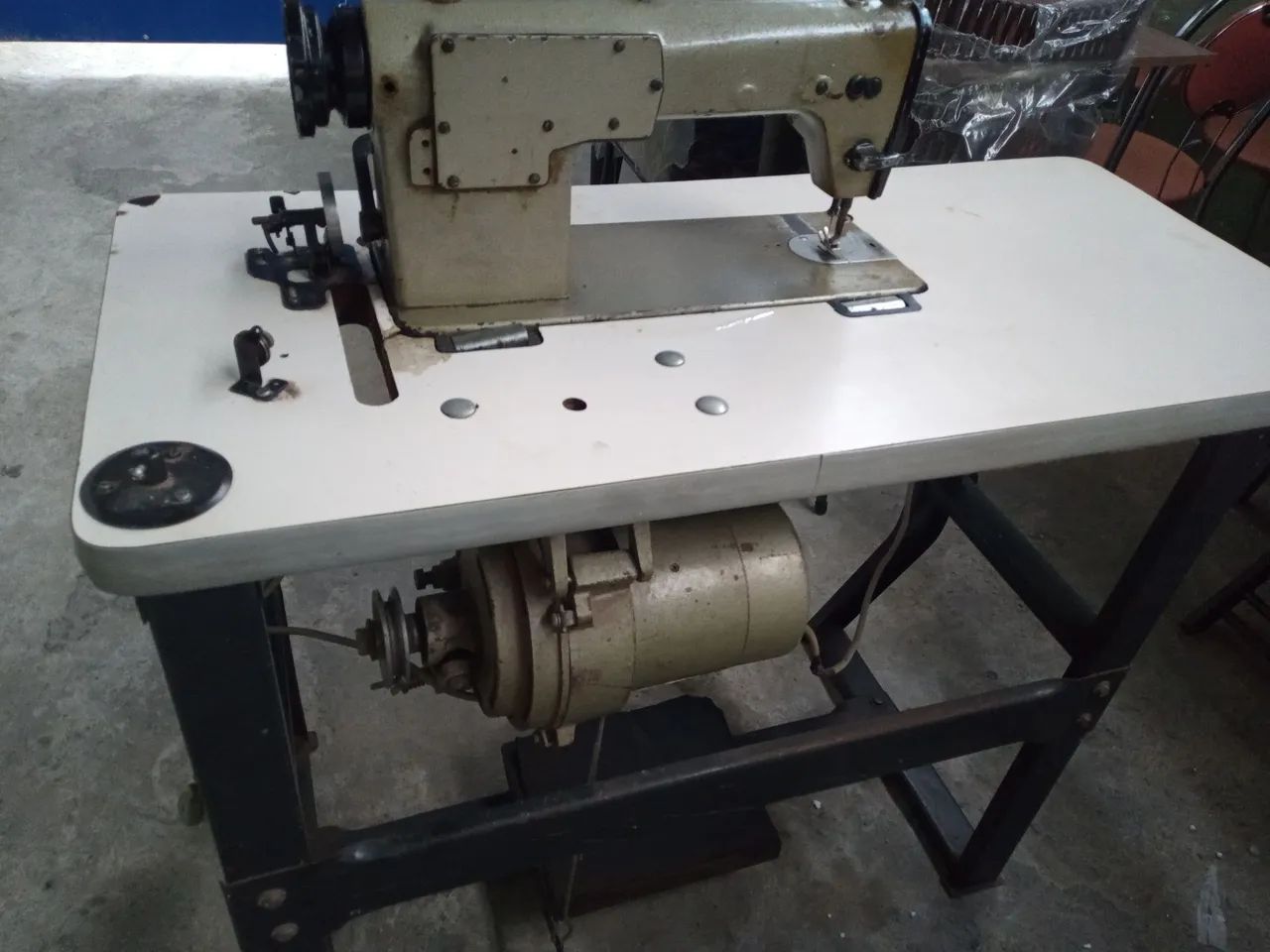 Máquina de costura industrial reta  - Foto 4