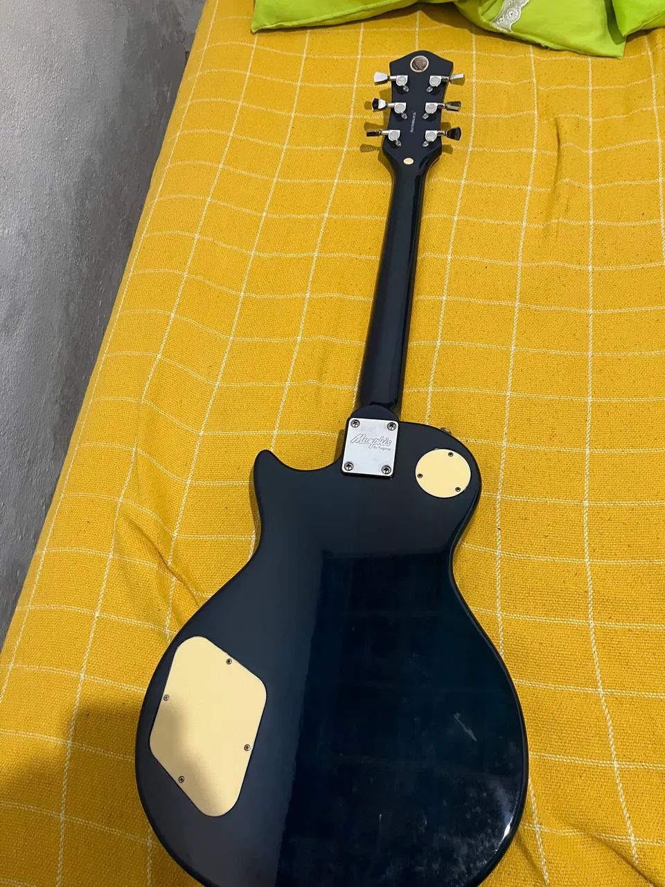 Guitarra64298714595714123