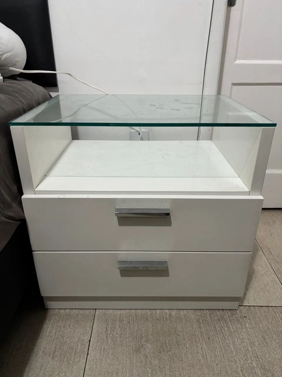 Mesa de cabeceira 