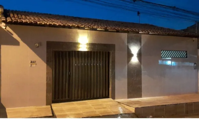 VENDE-SE OU ALUGA-SE CASA NO BAIRRO BEQUIMÃO