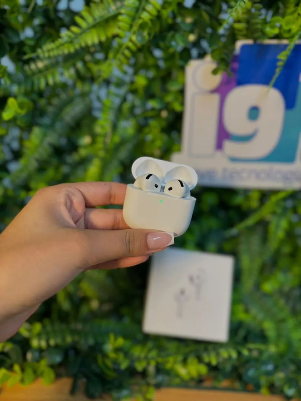 AirPods 4 (ANC) A3055 Versão: 8B21 Com caixa Seminovo Loja Fisica
