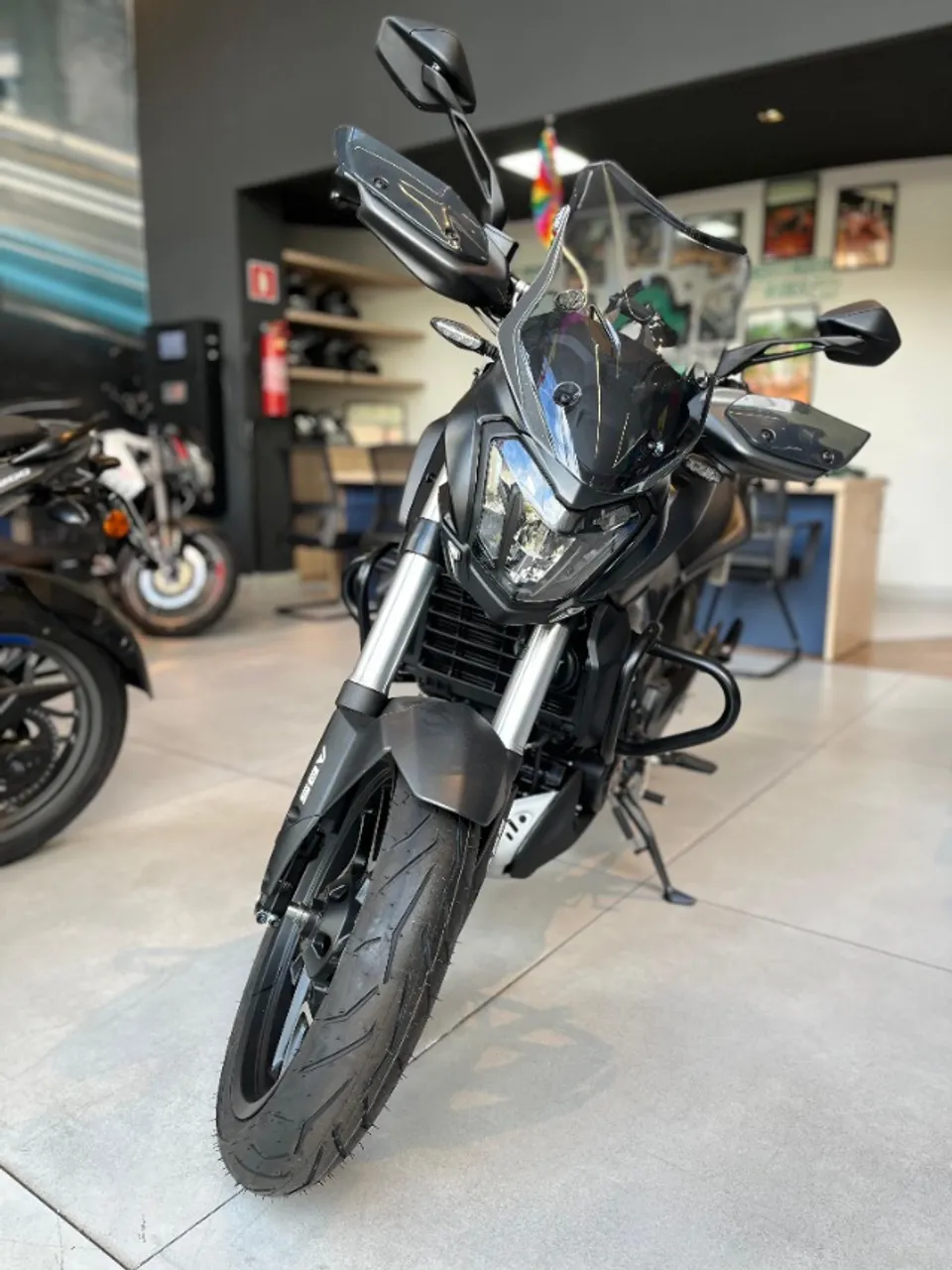 OPORTUNIDADE, BAJAJ DOMINAR 400 - 0KM - 2025/25 - EMPLACADA