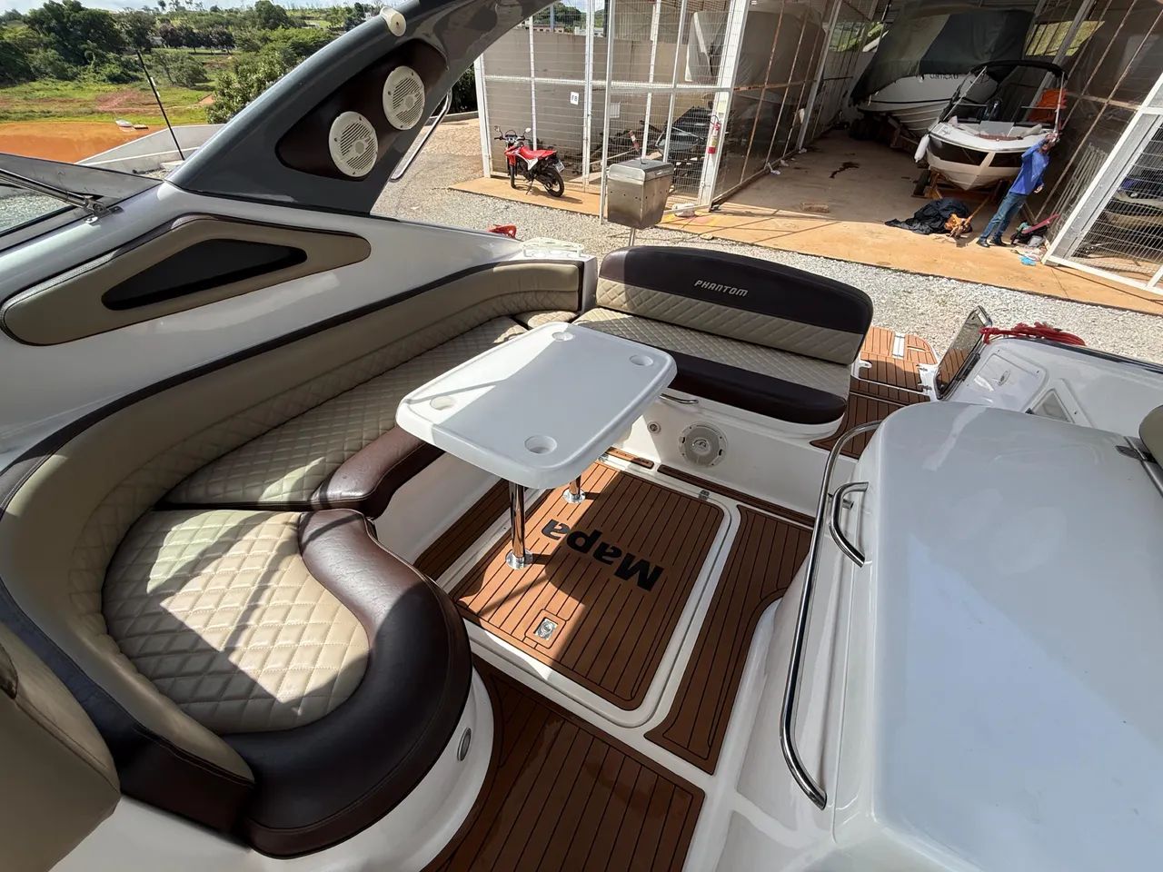 Phantom 300 com apenas 400hrs motor 380hp 2013 - Foto 9