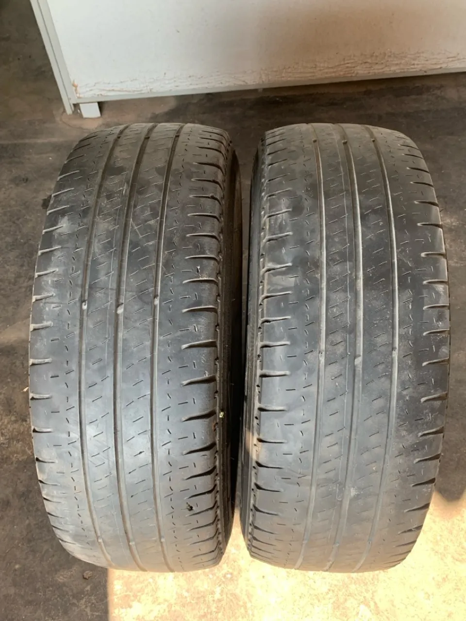 PNEU 225/65 R16 C Michellin usado