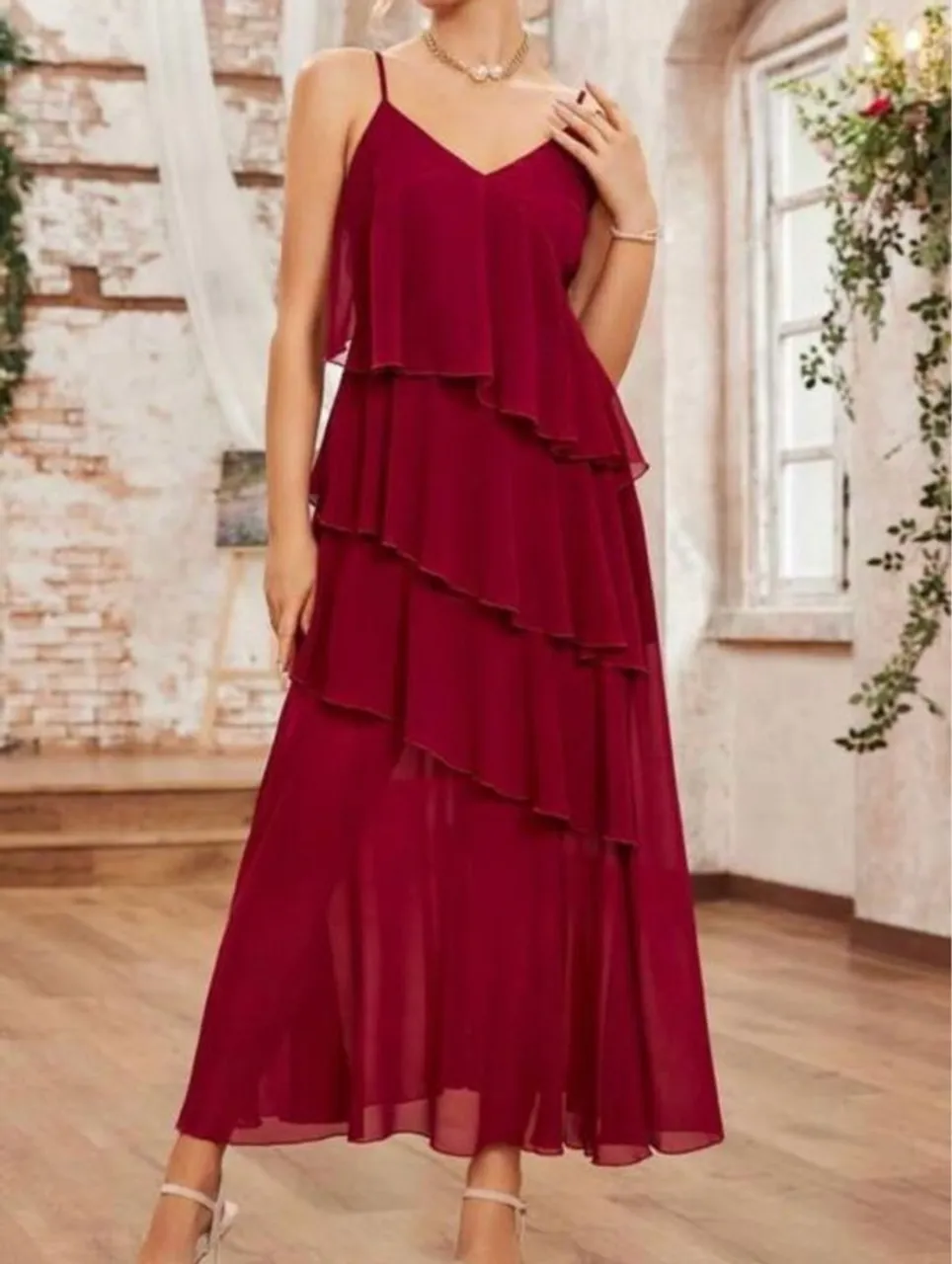 Vestido Longo Vermelho com Babados