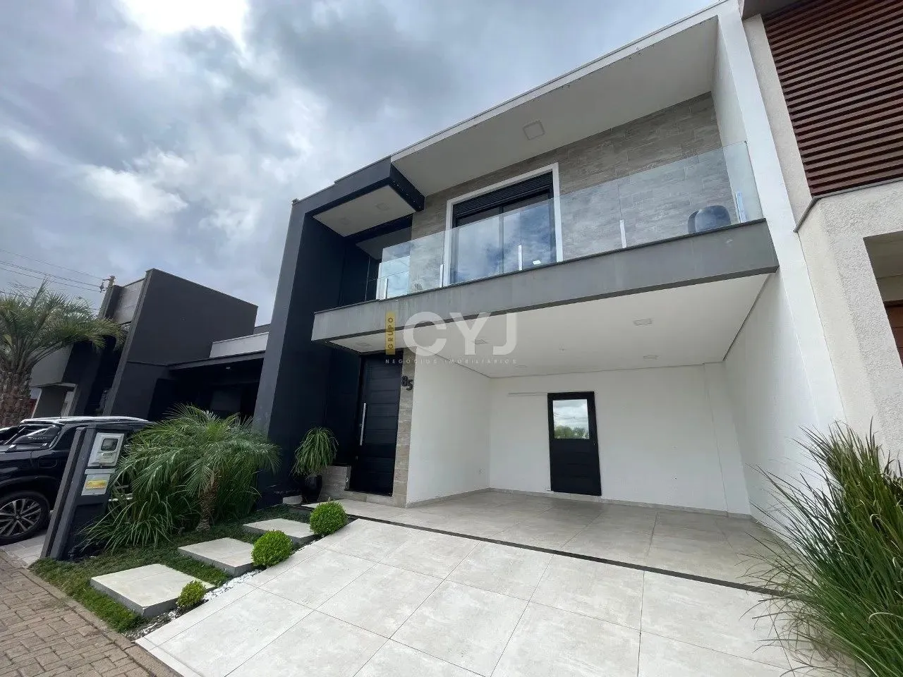 Sobrado com 3 quartos à venda, 167 m² por R$ 1.189,990 - Vale Ville - Gravataí