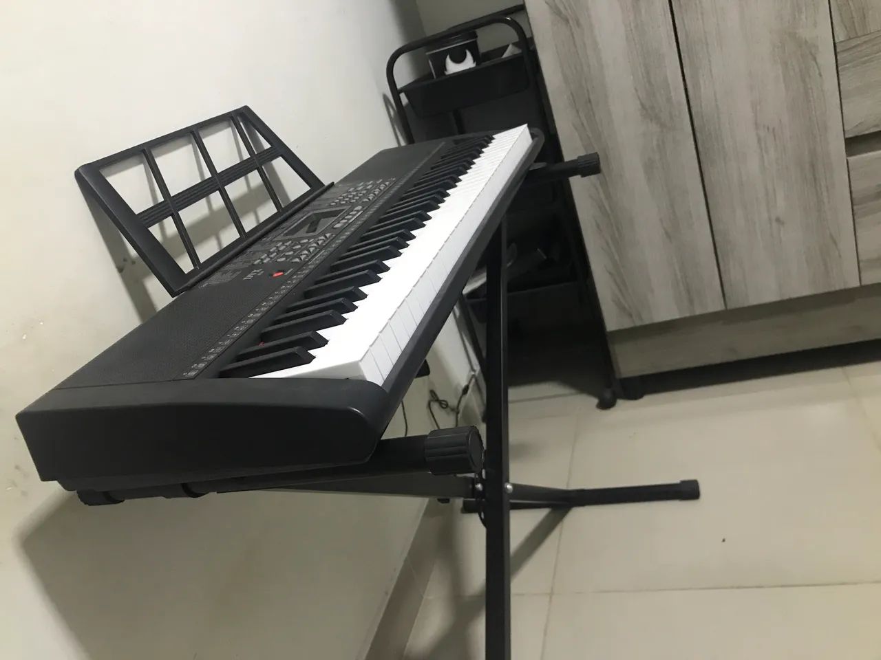 Teclado DVX 610 - Instrumentos musicais - Parque Cedral