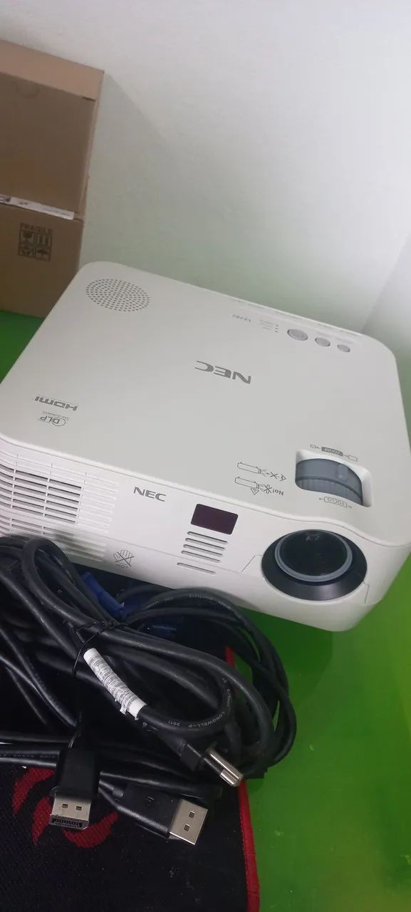 Projetor Nec NP_VE282B64396663351938120