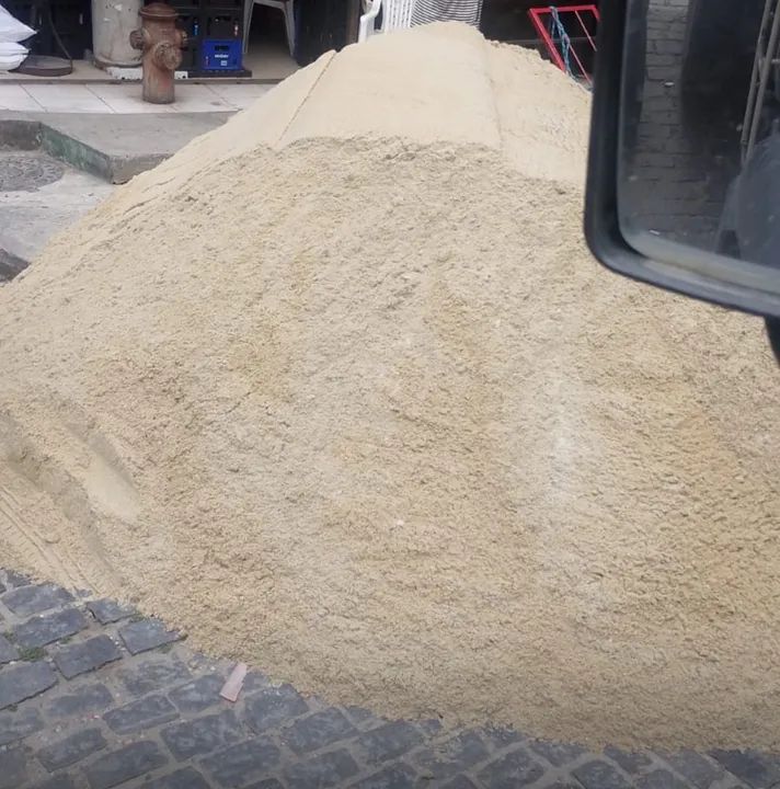Areia ,pedra,6m,9m Aterro,terra adubada,pó pedra,barro grama - Foto 3