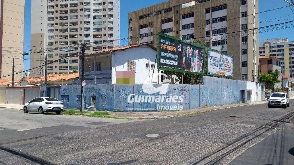 399², esquina, px. Colégio Militar