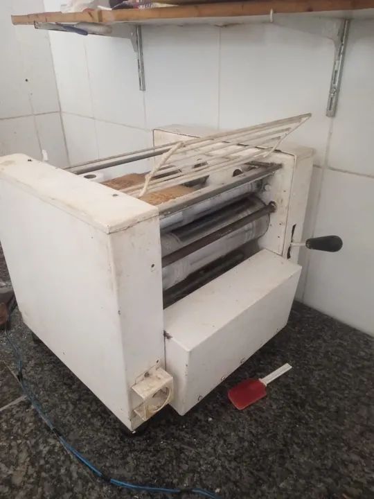 Máquina de Abrir Massa para Pastel