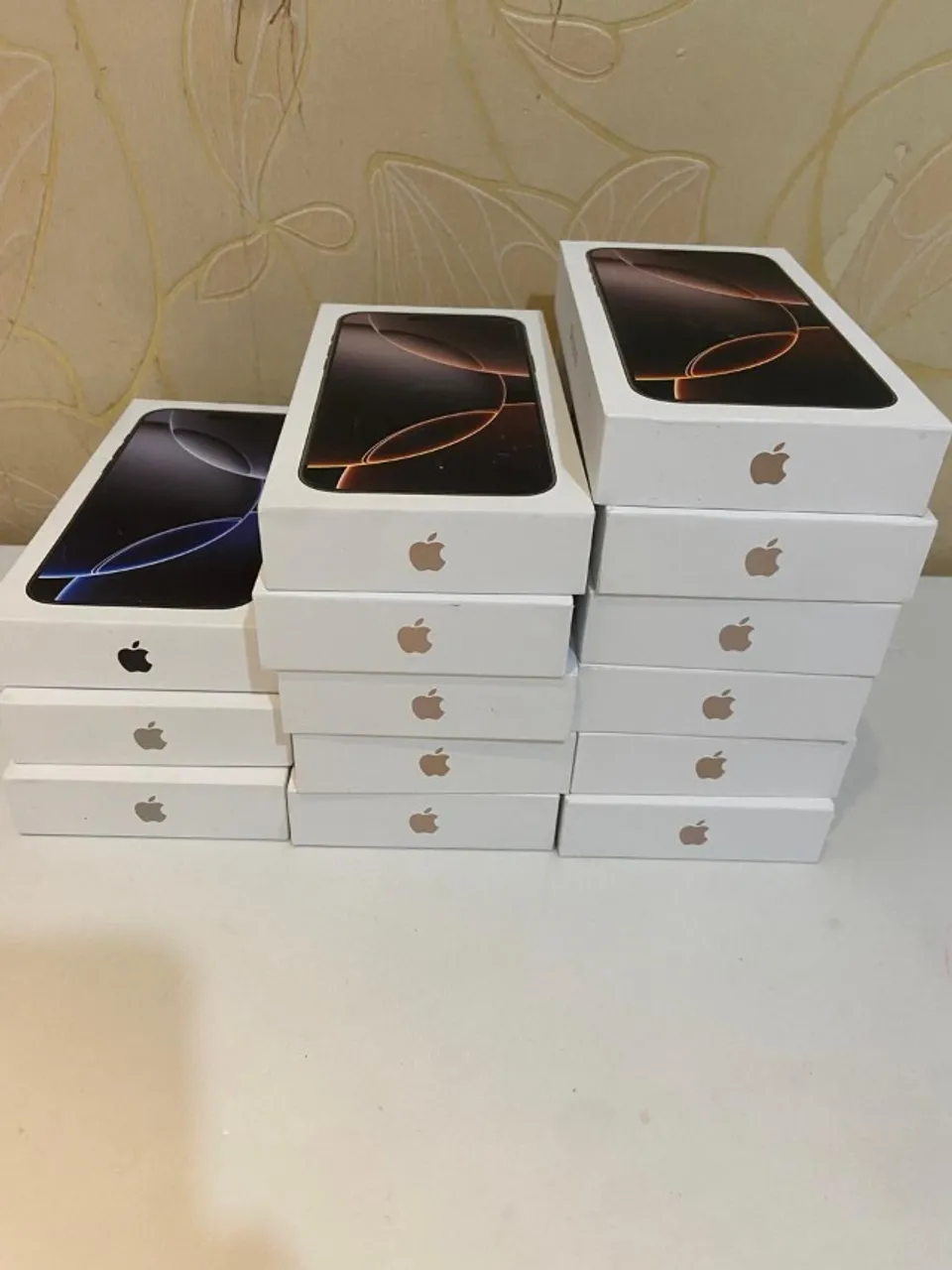 iPhone 16 Pro Max de 256Gb lacrado com garantia 1 ano apple.