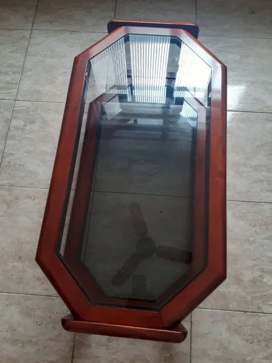 Mesa de centro em madeira maciça - Foto 2
