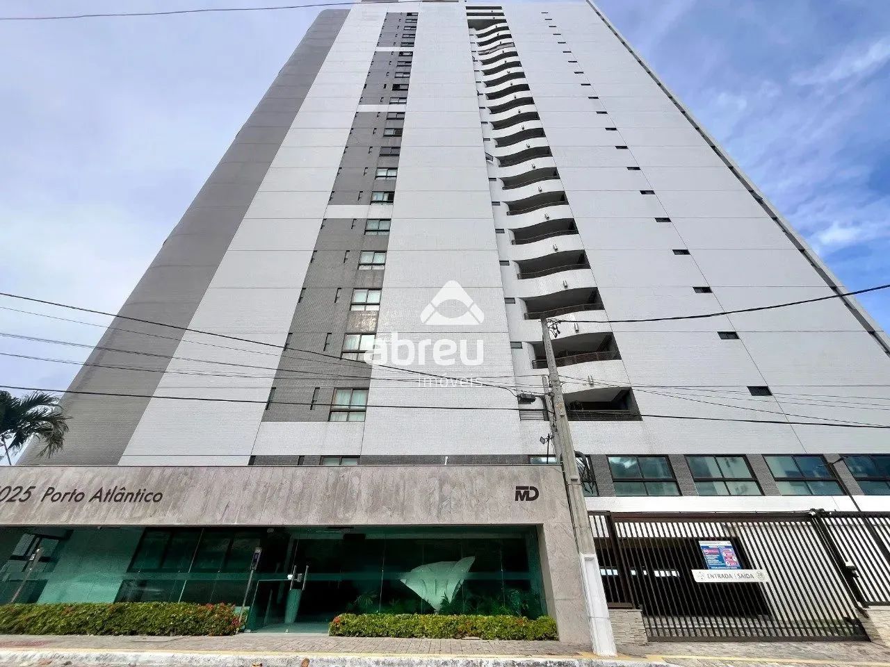 Luxuoso Apartamento para Aluguel em Areia Preta