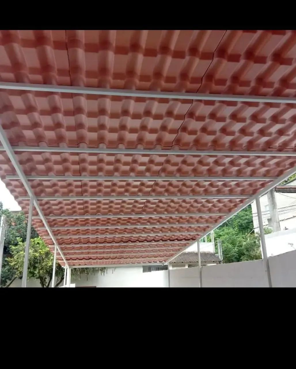 Cobertura em policarbonato para área externa