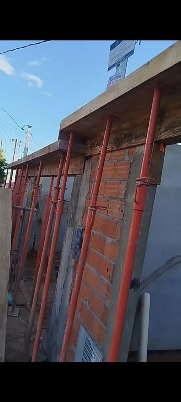 Escoras metálicas pra laje