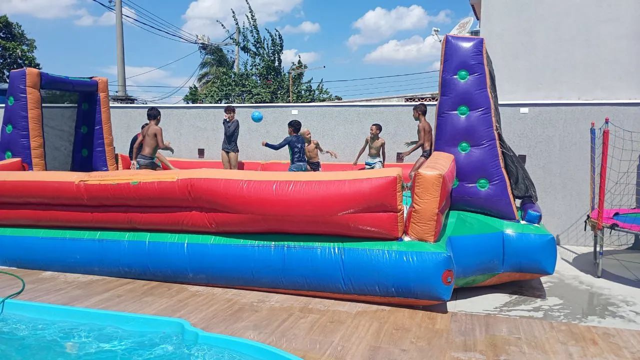 Brinquedo inflável para locação, touro mecânico, futebol de sabão, pula pula, escorrega... - Foto 3