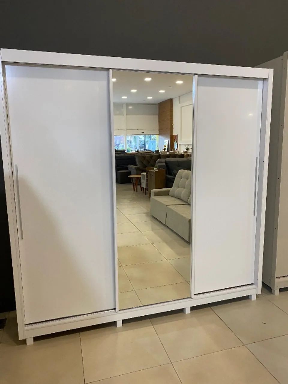 Guarda Roupa Royale 3 Portas - Foto 2