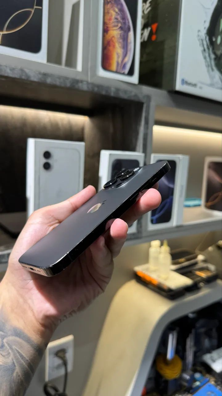 iPhone 14 Pro 256gb - esquenta black - Foto 3