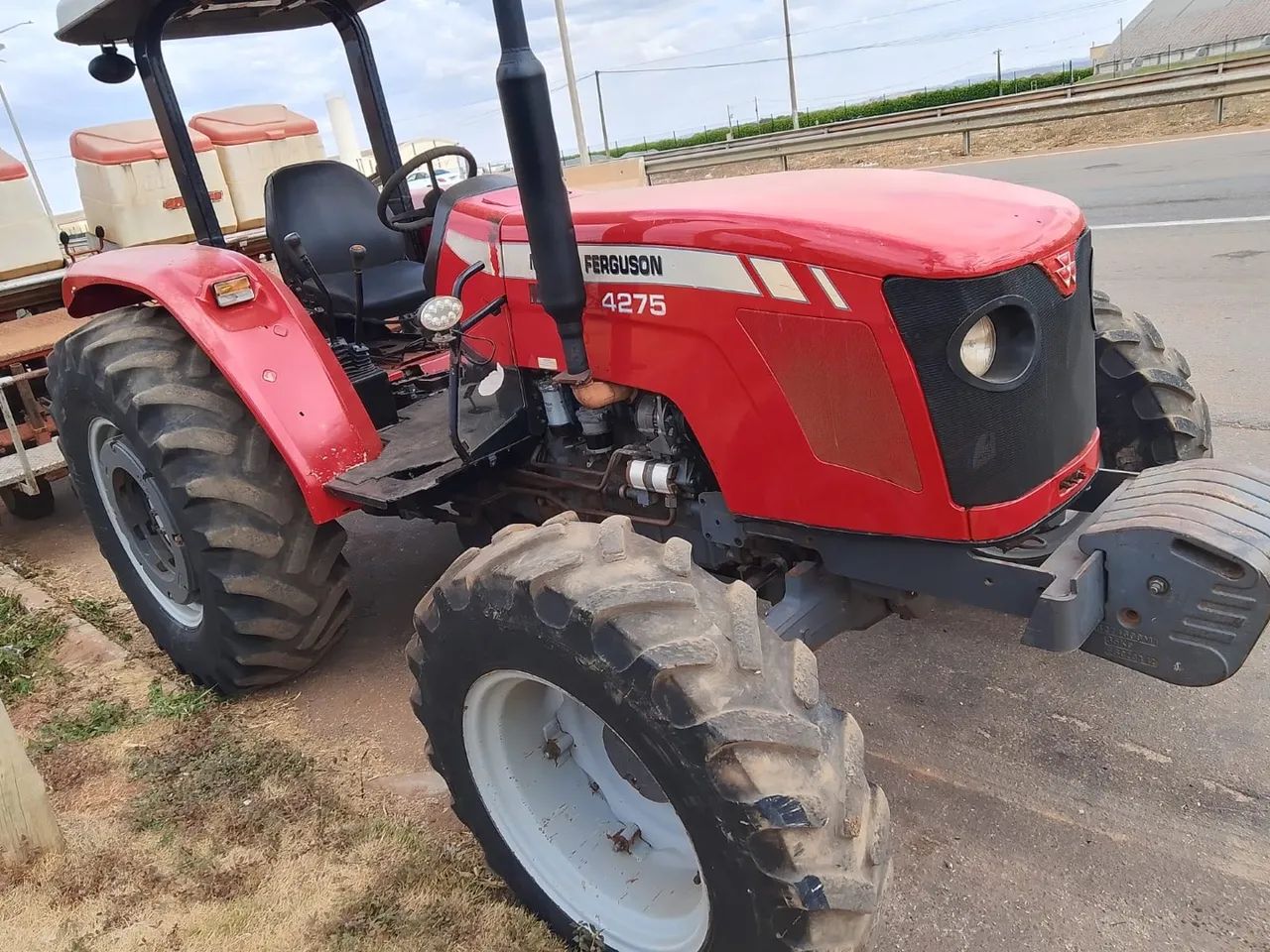 Trator Massey Ferguson 4275 - Foto 6