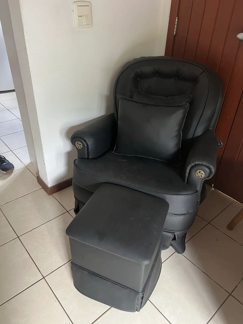 Sofá de couro preto - Foto 5