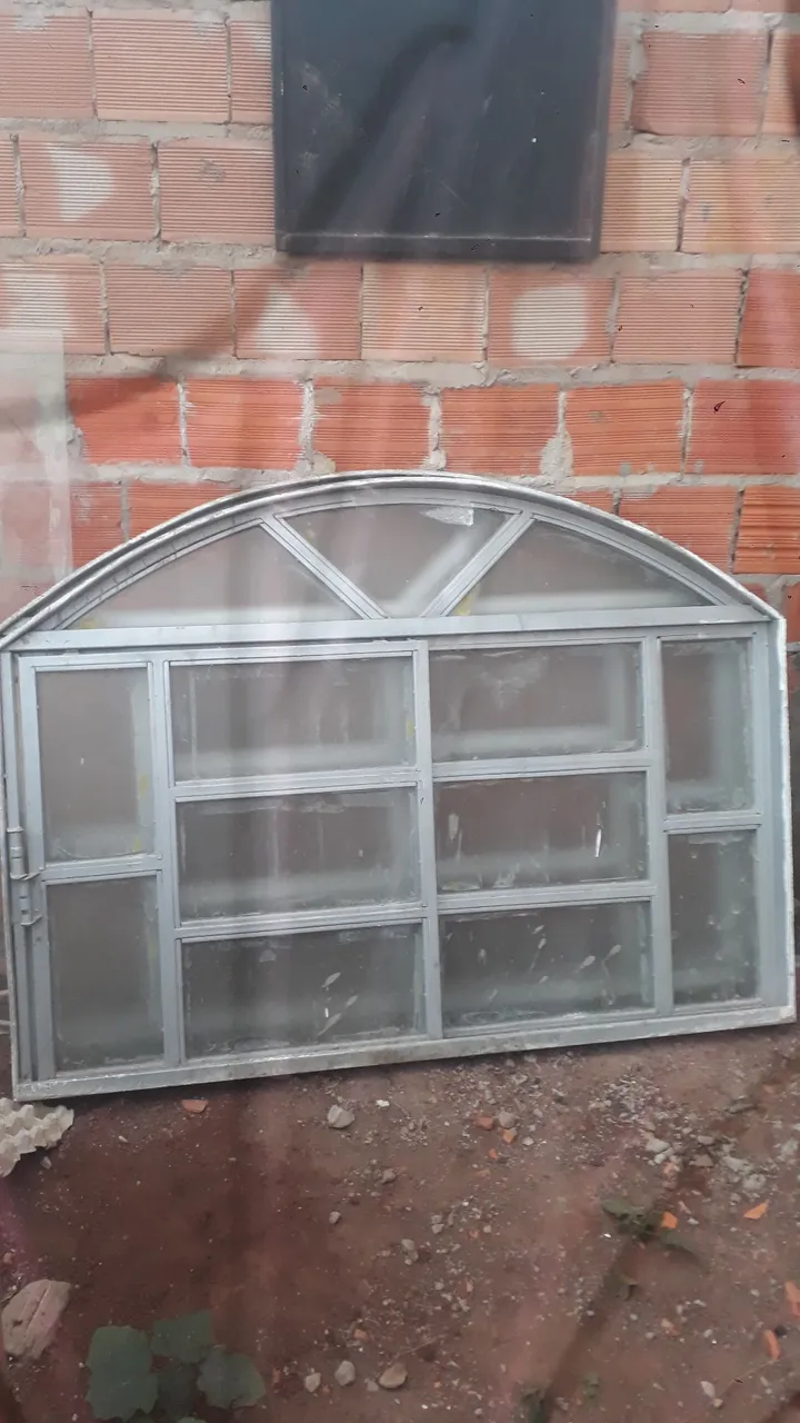 Janela de aço com Vidro