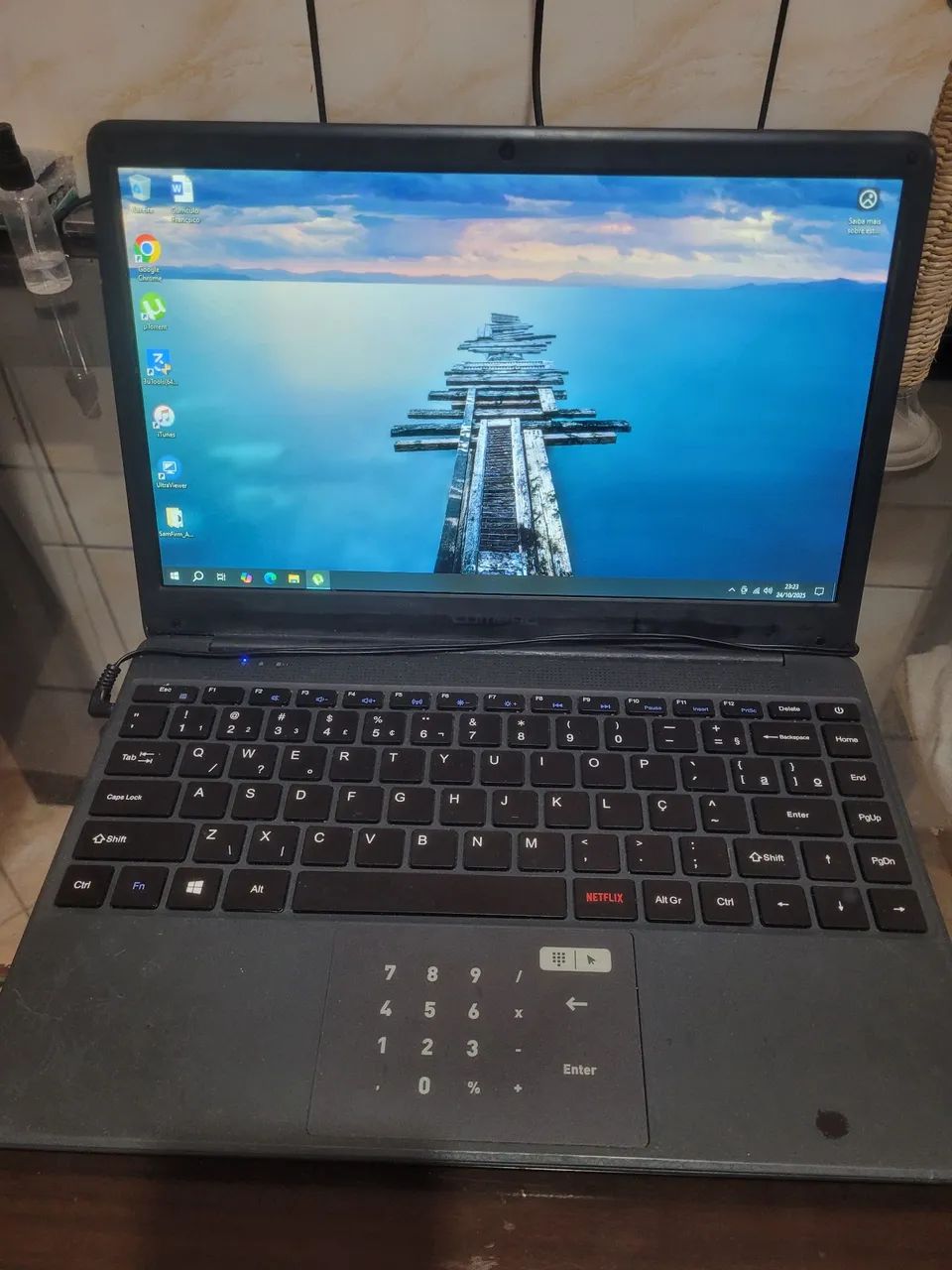 Compaq I3 Notebook read the description 64317759303555120