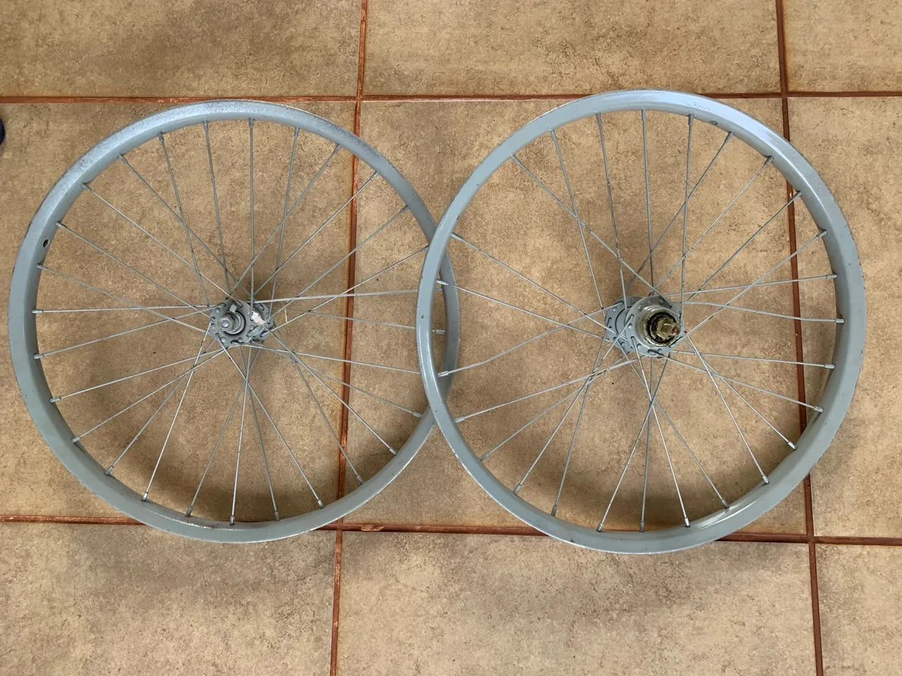 Rodas de bicicleta aro 20 - Foto 2