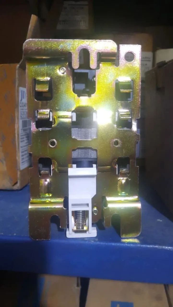Contactor de llave64994029472641122