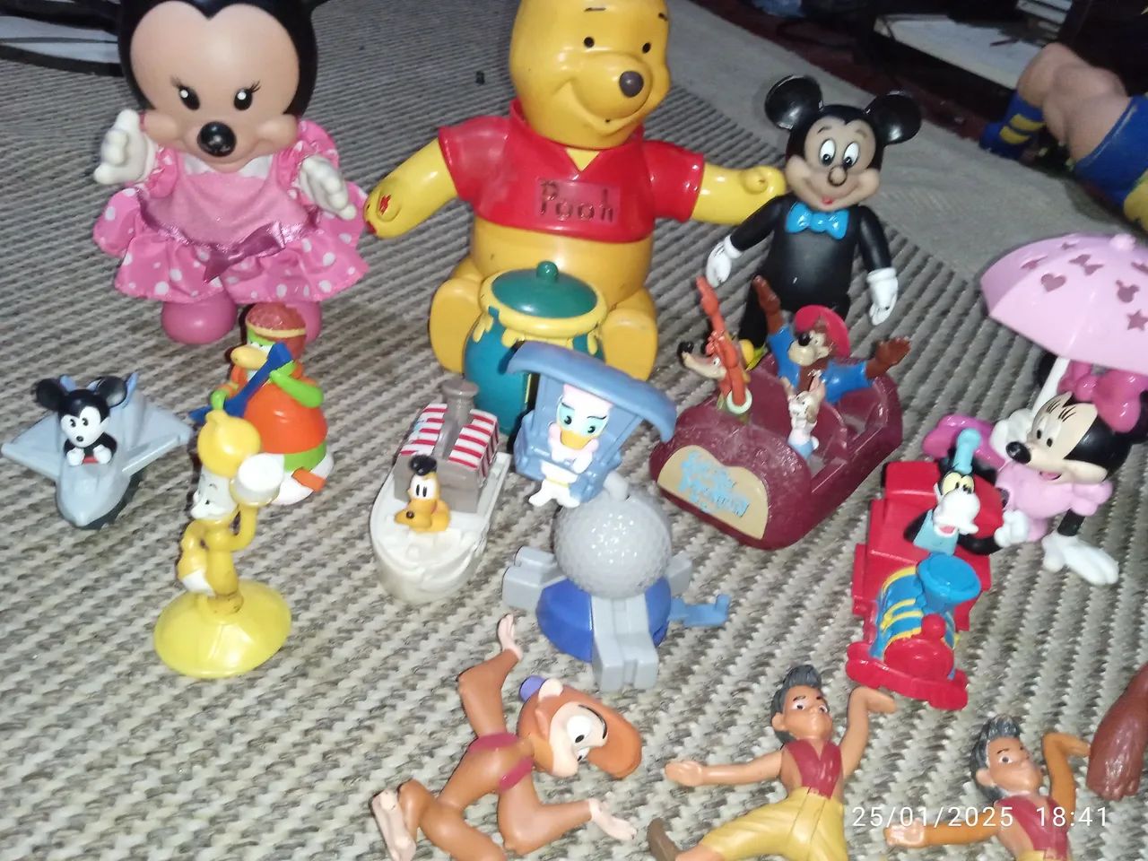 Personagens da Disney. Kit com 15 peças  - Foto 5