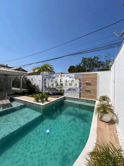 SAQUAREMA, MARAVILHOSA CASA ALTO PADRÃO 350 M², 3 SUÍTES, PISCINA NATURAL, JACUZZI, 4 VAGA