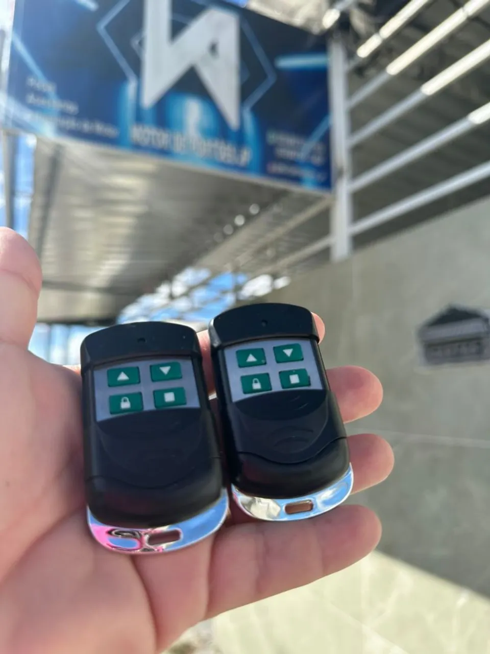 Motor para portão vendemos Controle para portão de rolo entregamos já codificado