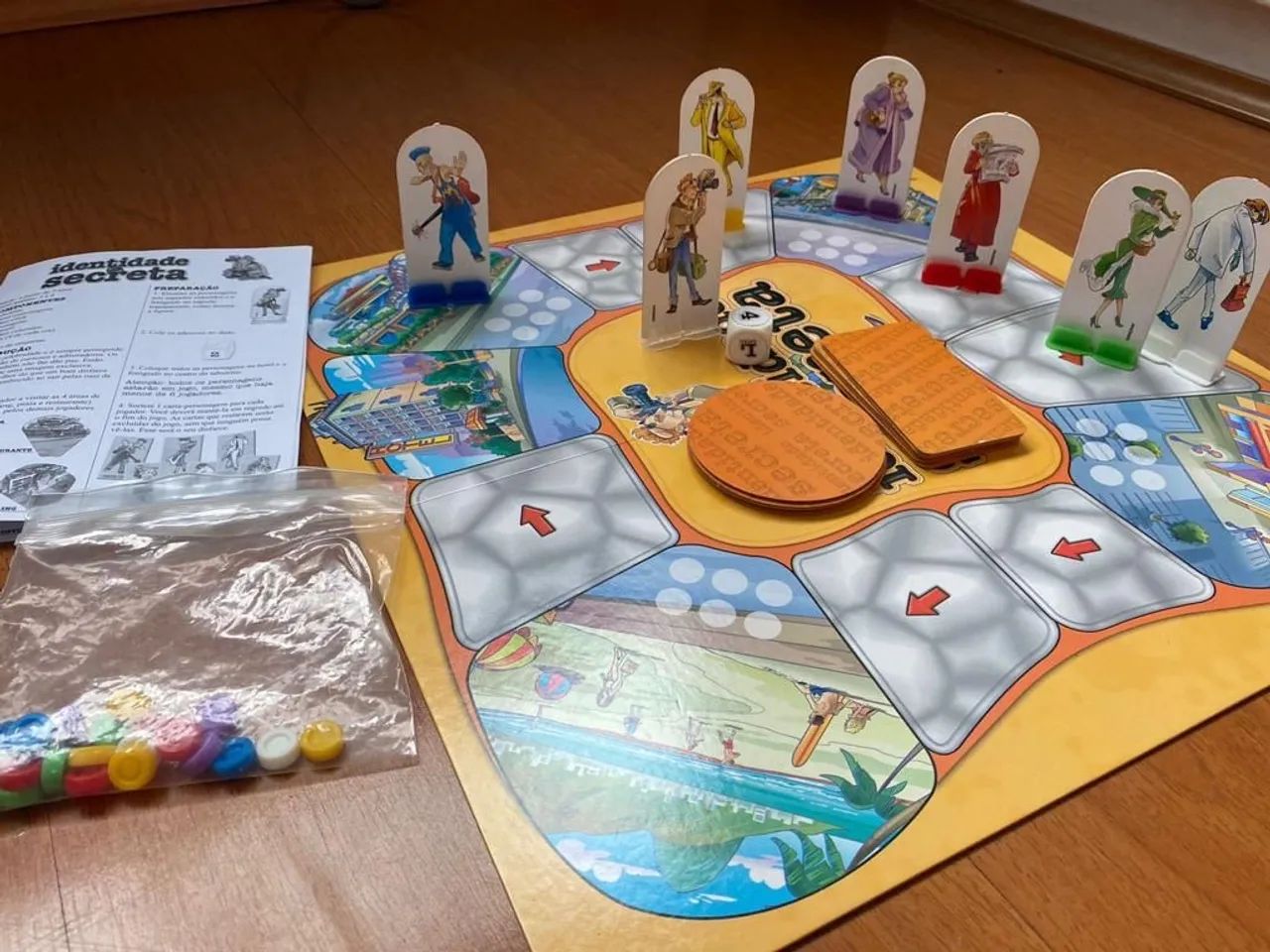 Jogo de tabuleiro Identidade Secreta  - Foto 3