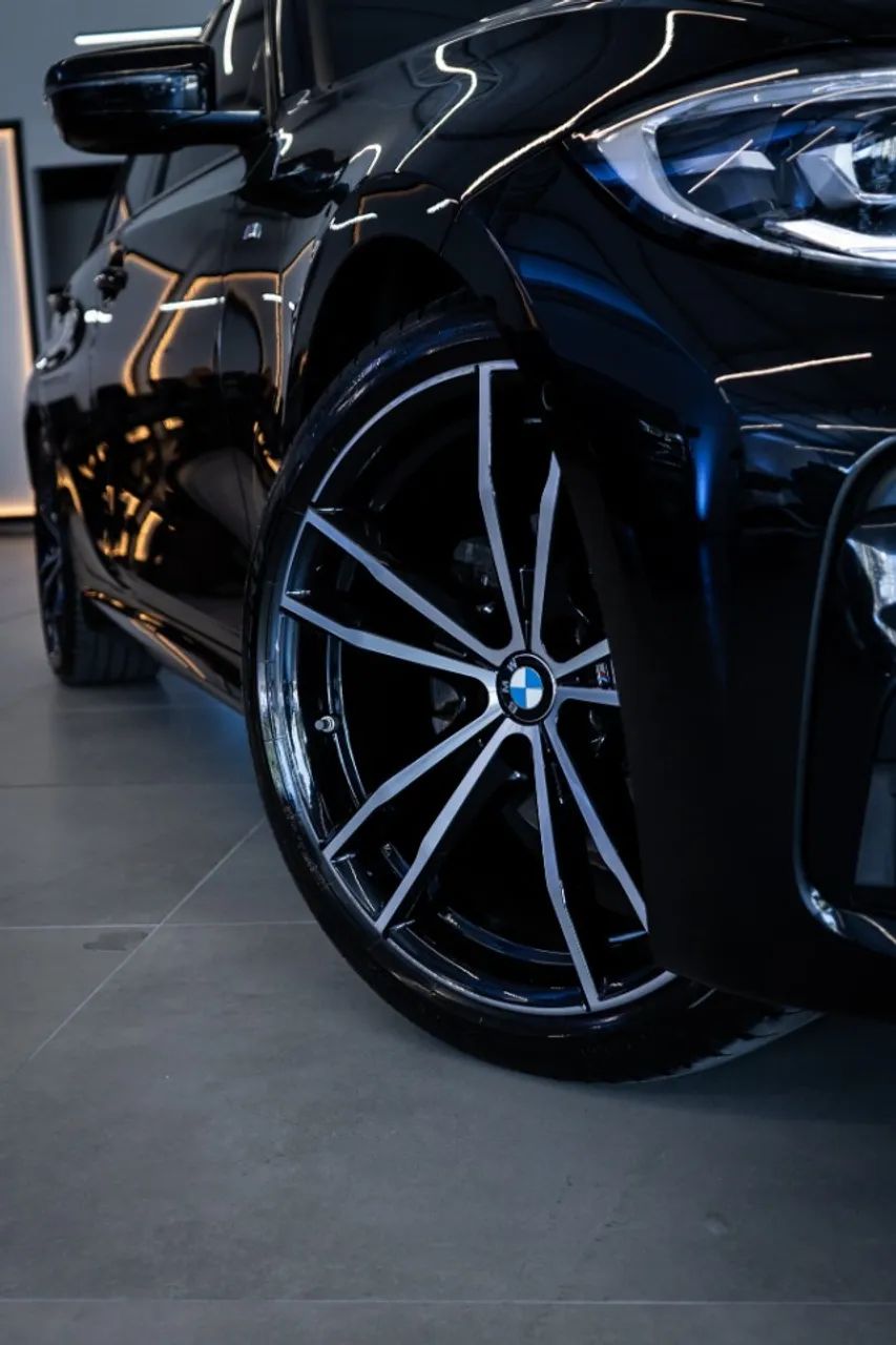 BMW 320i M Sport 2021 - All Black com Interna Conhaque - Foto 3