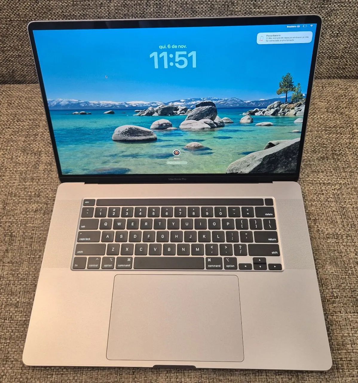 MacBook Pro 2019 - i9 15,4? | 16GB RAM | 1TB SSD | Placa de Vídeo
