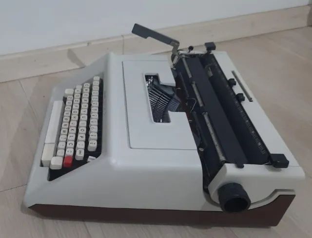 Máquina de Escrever - Foto 2