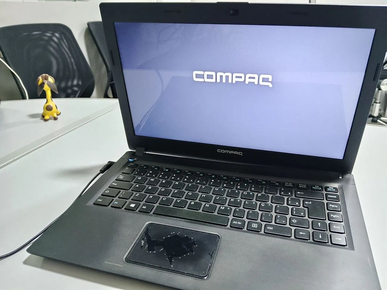 NOTEBOOK COMPAQ (vender rápido) - Foto 2